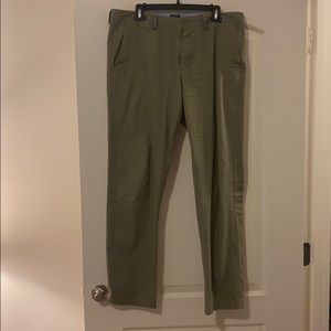 J Crew Men’s Summerweight Chinos Olive Green 33x32